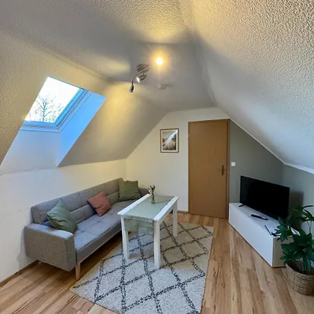 In Schlossnaehe 赖因斯贝格