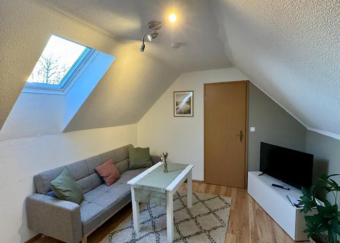 In Schlossnaehe ריינסברג